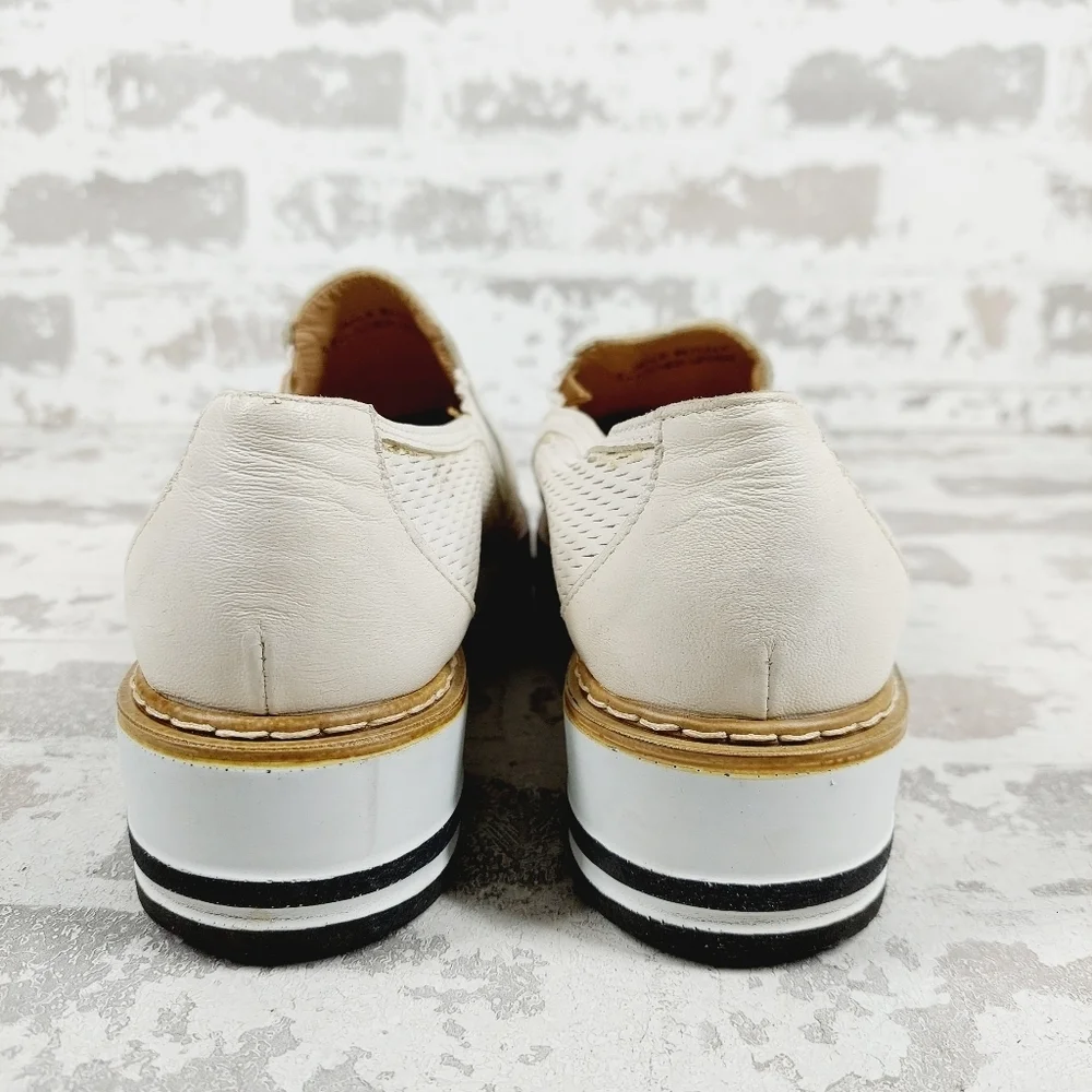 White Mountain Summit Brody White Textured Women's Slip On Sneakers M293